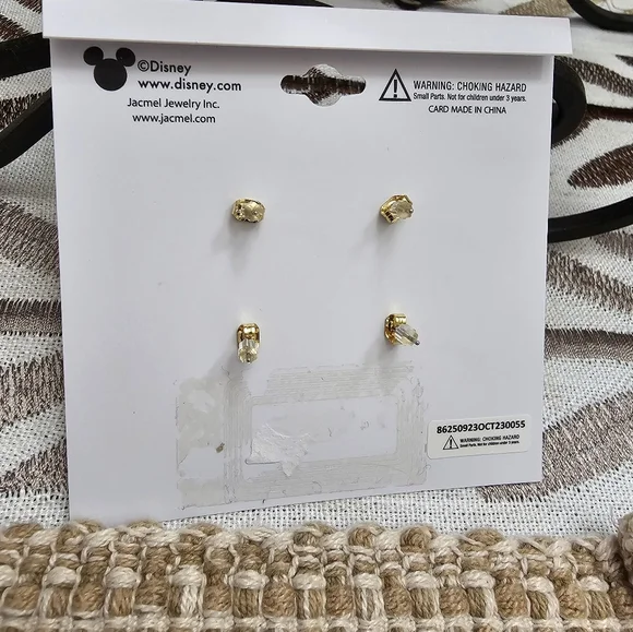 Disney Minnie and Mickey Mouse Stud earring set New - Picture 3 of 3